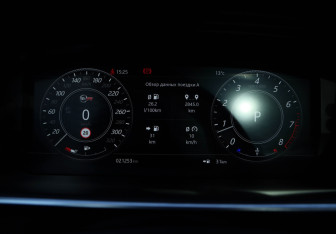 Подержанный автомобиль Land Rover Range Rover Sport 2021 года (20 фото)