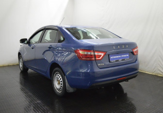 Подержанный автомобиль LADA (ВАЗ) Vesta Sedan 2018 года (7 фото)