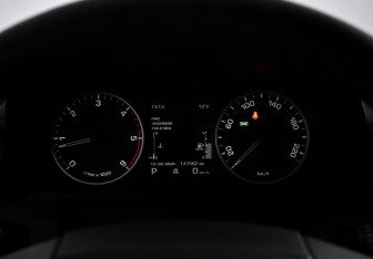 Подержанный автомобиль Land Rover Discovery 2012 года (26 фото)