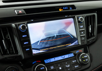 Подержанный автомобиль Toyota RAV4 2019 года (15 фото)