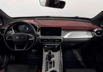 Подержанный автомобиль Geely Coolray 2020 года (15 фото)