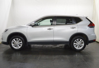 Подержанный автомобиль Nissan X-Trail 2021 года (8 фото)