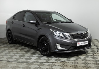 Подержанный автомобиль Kia Rio Sedan 2014 года (3 фото)