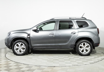 Подержанный автомобиль Renault Duster 2021 года (8 фото)
