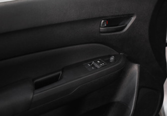 Подержанный автомобиль Suzuki Vitara 2020 года (16 фото)