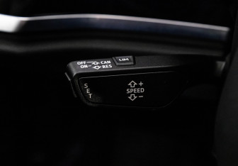 Подержанный автомобиль Audi Q3 2019 года (20 фото)