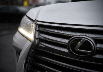 Подержанный автомобиль Lexus LX 2021 года (11 фото)