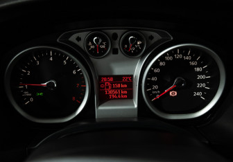 Подержанный автомобиль Ford Focus Sedan 2010 года (12 фото)