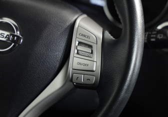 Подержанный автомобиль Nissan X-Trail 2017 года (11 фото)