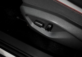 Подержанный автомобиль Jetta VS7 2022 года (10 фото)