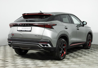 Подержанный автомобиль Omoda C5 2023 года (5 фото)