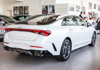 Новый Kia K5 2024 (7 фото)
