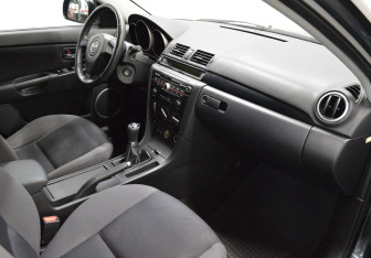 Подержанный автомобиль Mazda 3 Sedan 2008 года (12 фото)