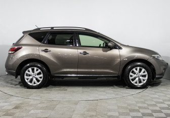 Подержанный автомобиль Nissan Murano Suv 2014 года (4 фото)