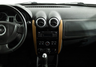 Подержанный автомобиль LADA (ВАЗ) Largus Wagon 2017 года (14 фото)