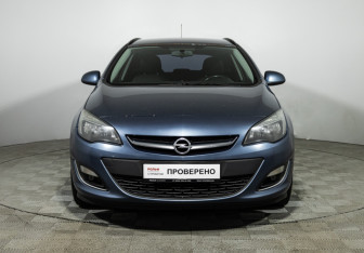 Подержанный автомобиль Opel Astra Wagon 2013 года (2 фото)