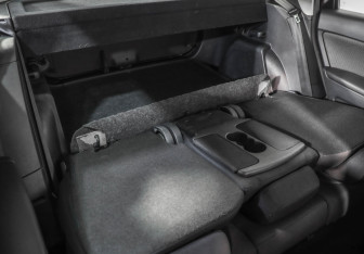 Подержанный автомобиль Skoda Yeti 2012 года (25 фото)