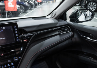 Подержанный автомобиль Toyota Camry Sedan 2021 года (23 фото)