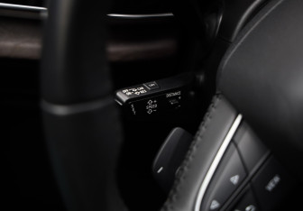 Подержанный автомобиль Audi Q8 2019 года (21 фото)