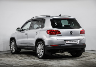 Подержанный автомобиль Volkswagen Tiguan 2013 года (7 фото)