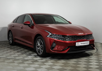 Подержанный автомобиль Kia K5 2022 года (3 фото)