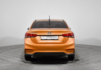 Подержанный автомобиль Hyundai Solaris Sedan 2017 года (6 фото)