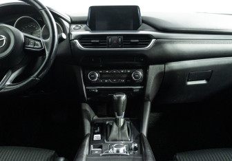 Подержанный автомобиль Mazda 6 Sedan 2016 года (14 фото)