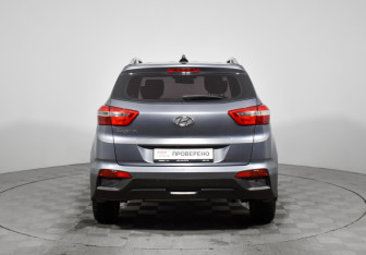 Подержанный автомобиль Hyundai Creta 2017 года (6 фото)