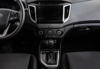 Подержанный автомобиль Hyundai Creta 2017 года (14 фото)