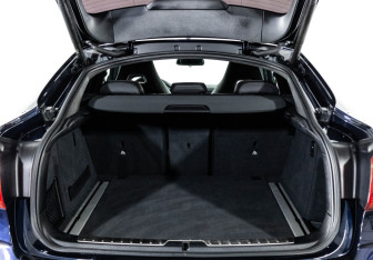 Подержанный автомобиль BMW X6 M 2017 года (37 фото)