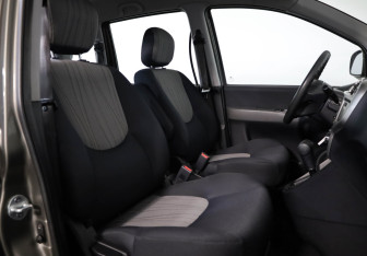 Подержанный автомобиль Hyundai Matrix 2009 года (17 фото)