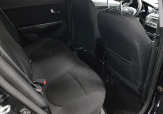 Подержанный автомобиль Kia Rio Sedan 2016 года (12 фото)