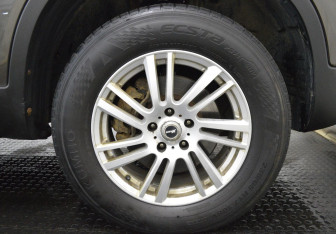 Подержанный автомобиль Kia Sorento 2011 года (9 фото)
