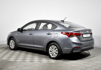 Подержанный автомобиль Hyundai Solaris Sedan 2017 года (7 фото)