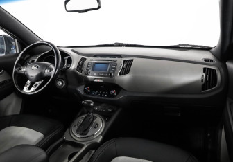 Подержанный автомобиль Kia Sportage 2014 года (9 фото)