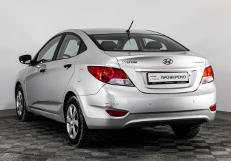 Подержанный автомобиль Hyundai Solaris Sedan 2014 года (7 фото)