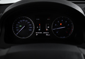 Подержанный автомобиль Land Rover Freelander 2014 года (18 фото)
