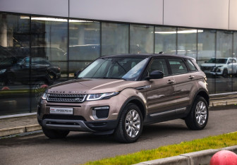 Подержанный автомобиль Land Rover Range Rover Evoque 2017 года (3 фото)