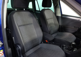 Подержанный автомобиль Volkswagen Tiguan 2021 года (16 фото)