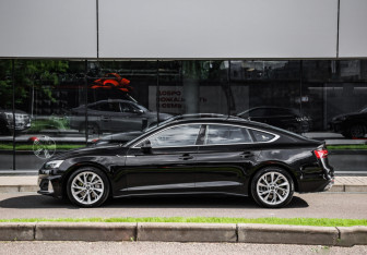 Подержанный автомобиль Audi A5 Liftback 2020 года (9 фото)