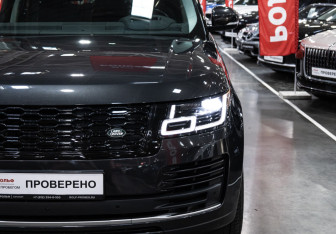 Подержанный автомобиль Land Rover Range Rover 2021 года (4 фото)