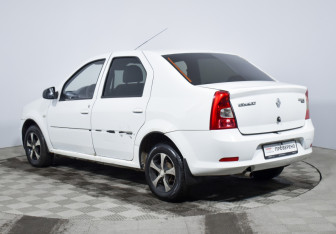 Подержанный автомобиль Renault Logan Sedan 2012 года (7 фото)