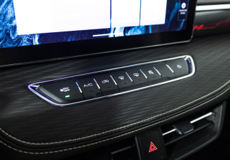 Подержанный автомобиль Haval Jolion 2023 года (17 фото)