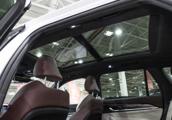 Подержанный автомобиль Geely Monjaro 2023 года (30 фото)