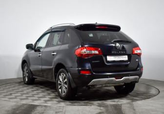 Подержанный автомобиль Renault Koleos 2013 года (7 фото)