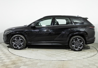 Подержанный автомобиль Hyundai Tucson 2022 года (8 фото)