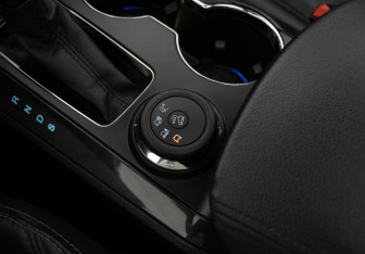 Подержанный автомобиль Ford Explorer 2017 года (14 фото)