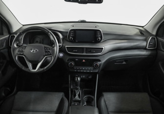 Подержанный автомобиль Hyundai Tucson 2018 года (10 фото)
