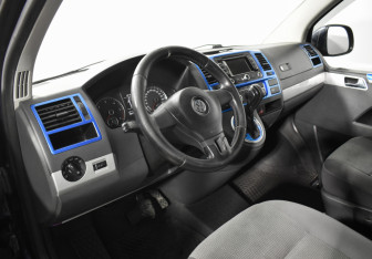 Подержанный автомобиль Volkswagen Caravelle 2011 года (9 фото)