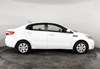 Подержанный автомобиль Kia Rio Sedan 2013 года (4 фото)